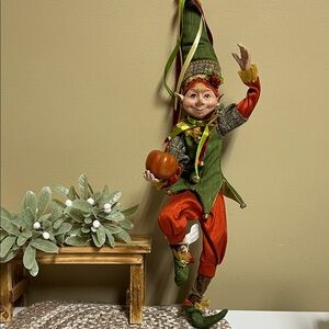 Razz Elf Figurine with Pumpkin in good condition